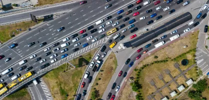 No bottlenecks in sight Application slowness